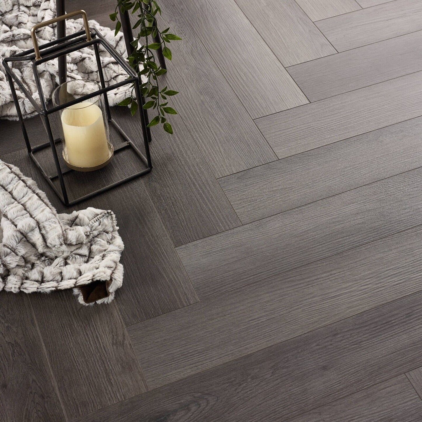 Regalia Obsidian Oak Vinyl Click Flooring