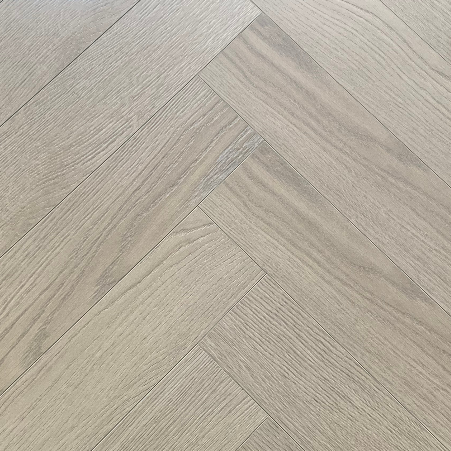 Kingsley 8mm Whitford Oak Herringbone Laminate Flooring
